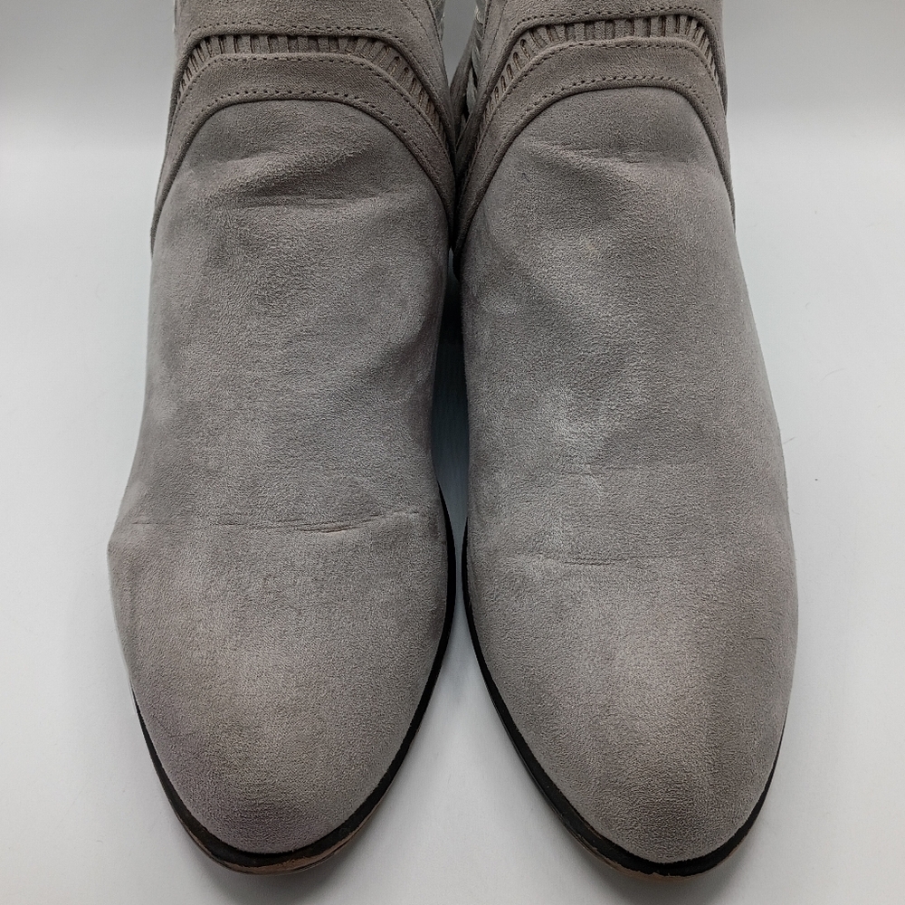 🔥SALE🔥Journee Collection Jeni Gray Faux Suede Ankle Boots Size 11 - Picture 5 of 9
